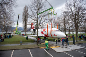 Un avion-ambulance de la Rega au Musée des transports